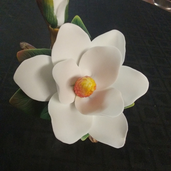 Southern Magnolia with Bud Sculpture - Picture 4 of 5